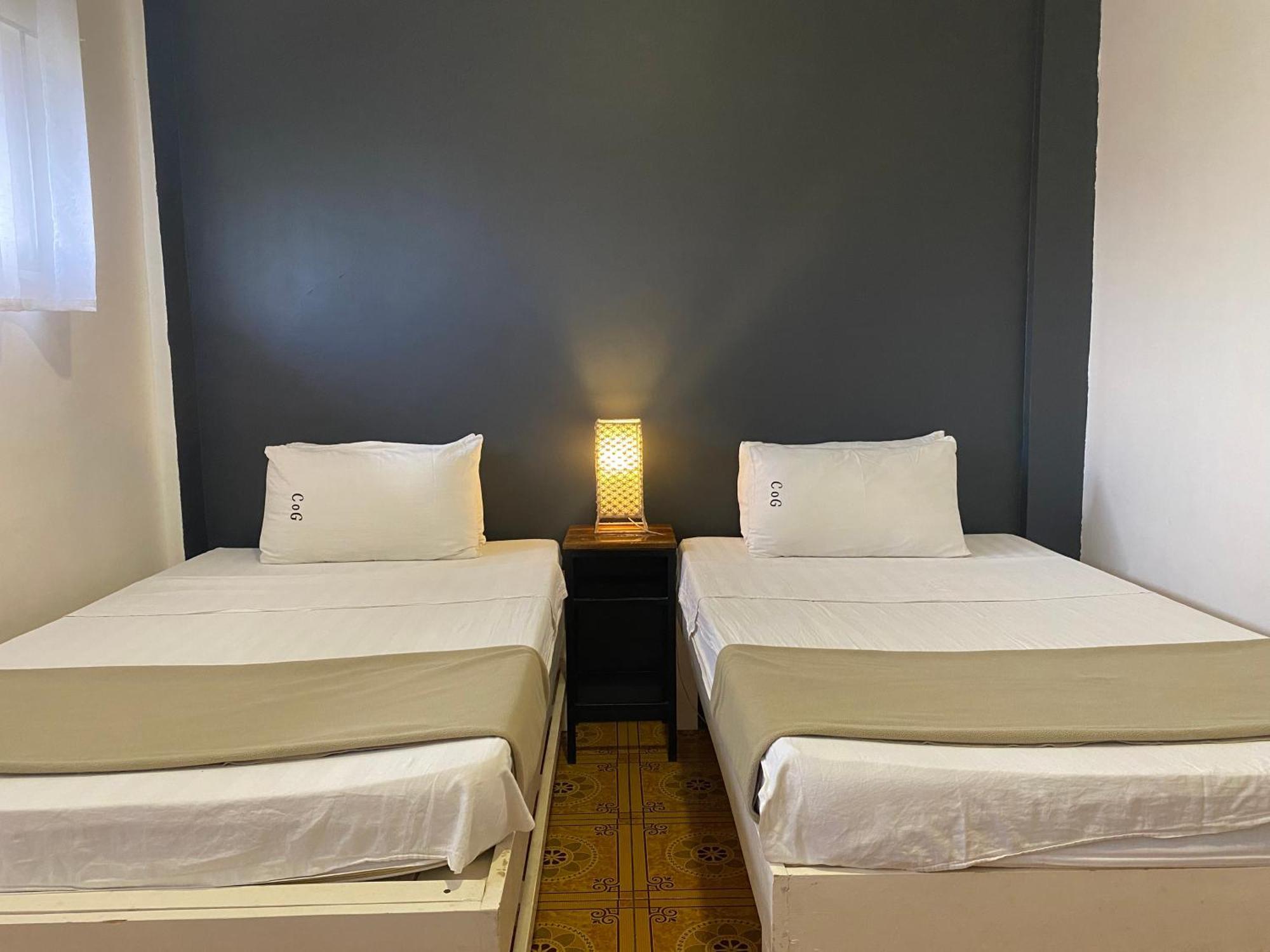 Cog Bnb Lubao -100 Mbps Wifi Room photo